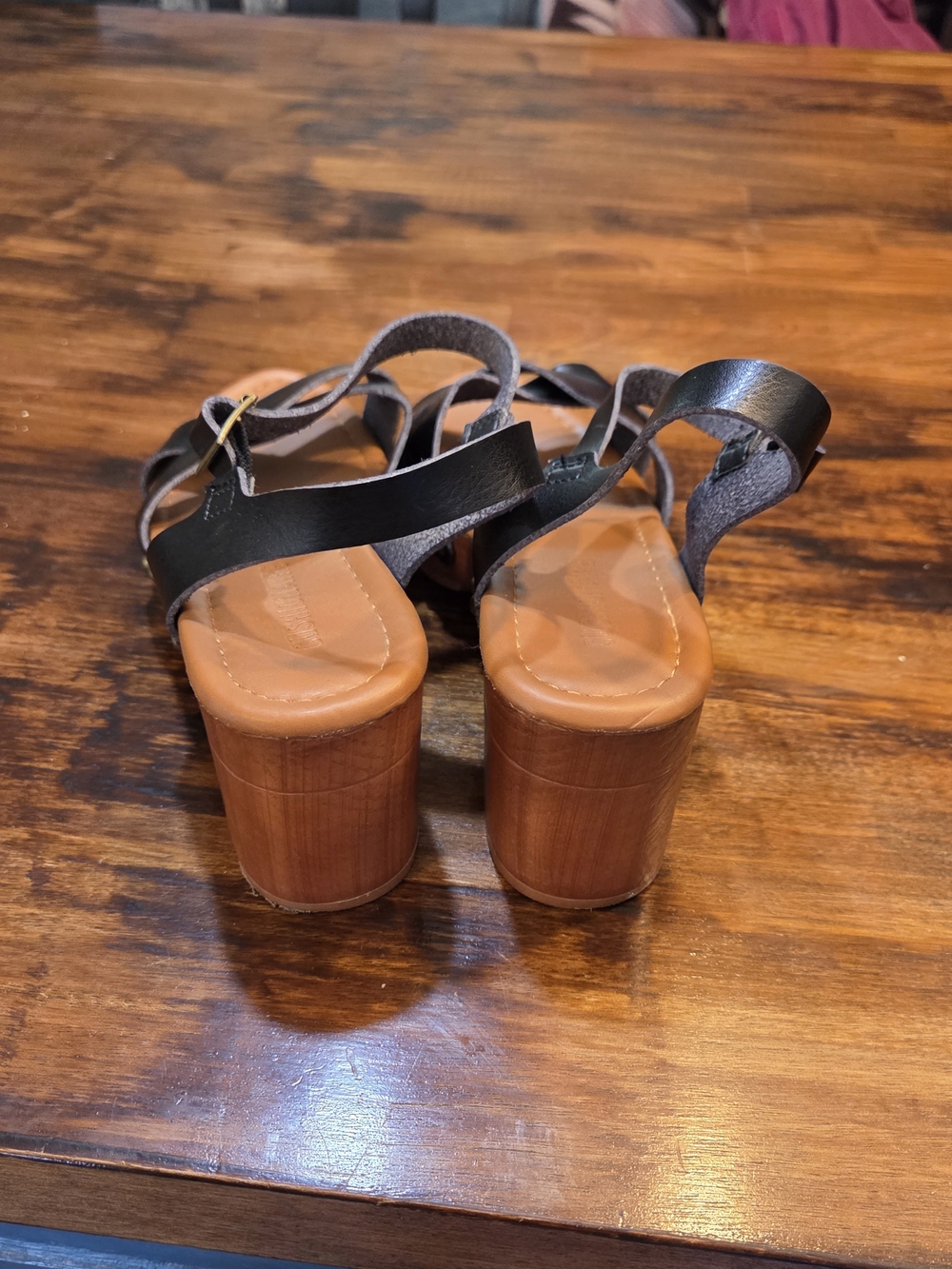 Cushionaire Slate Faux Wooden Heel Sandal, Platform Sandals SZ 6.5 Boho - Picture 5 of 7